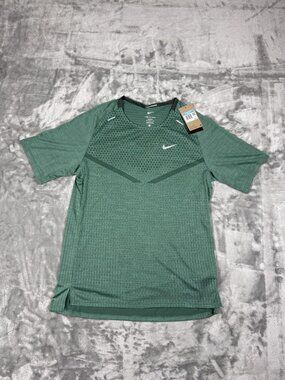 New Nike Dri-FIT ADV Running Shirt Mens Medium Tall Green Athletic DM4753 338